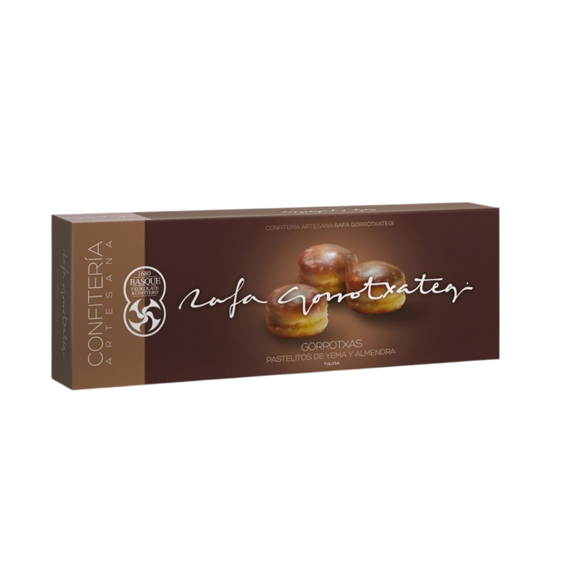Basque Egg yolk and almond cupcakes - Gorrotxas