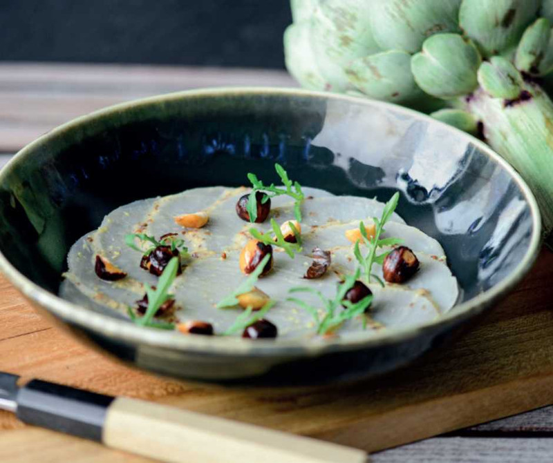 Artichoke carpaccio, hazelnuts and arugula recipe Artichoke carpaccio, hazelnuts and arugula recipe