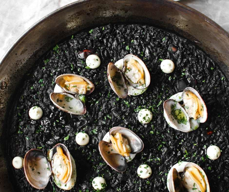Black Rice Paella Recipe (Arroz negro) | Le Gourmet Central Black Rice Paella Recipe (Arroz negro) | Le Gourmet Central