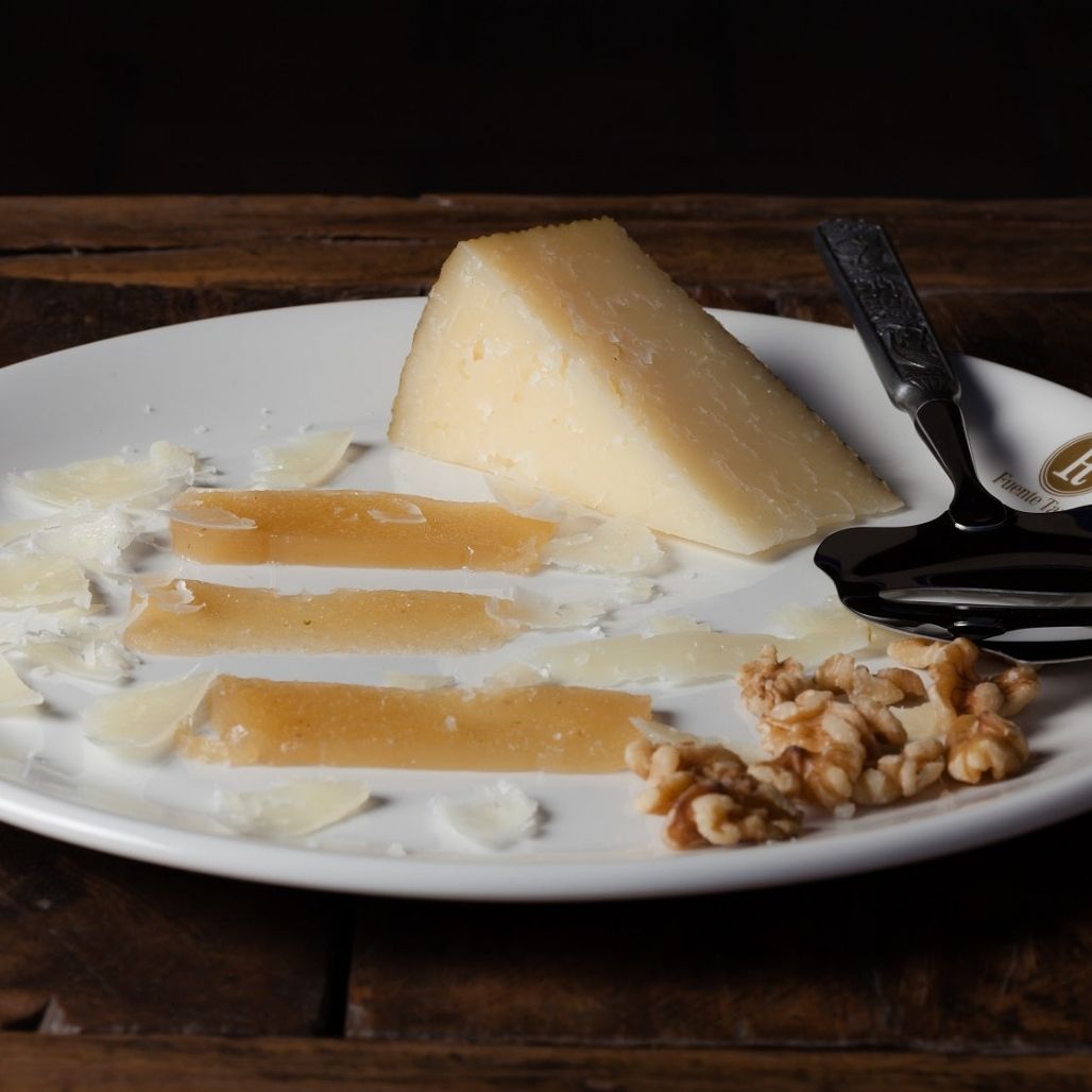 Manchego cheese Gran Reserva PDO 12 months Spanish cheese