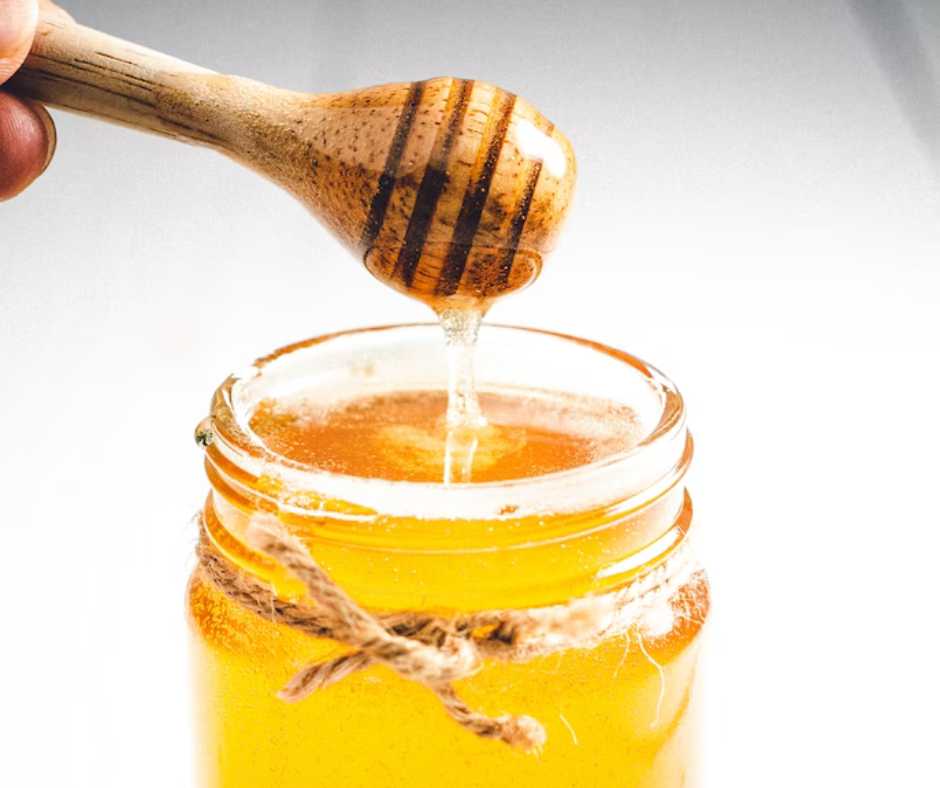 ​Golden Goodness: the Health Benefits of Artisan Honey