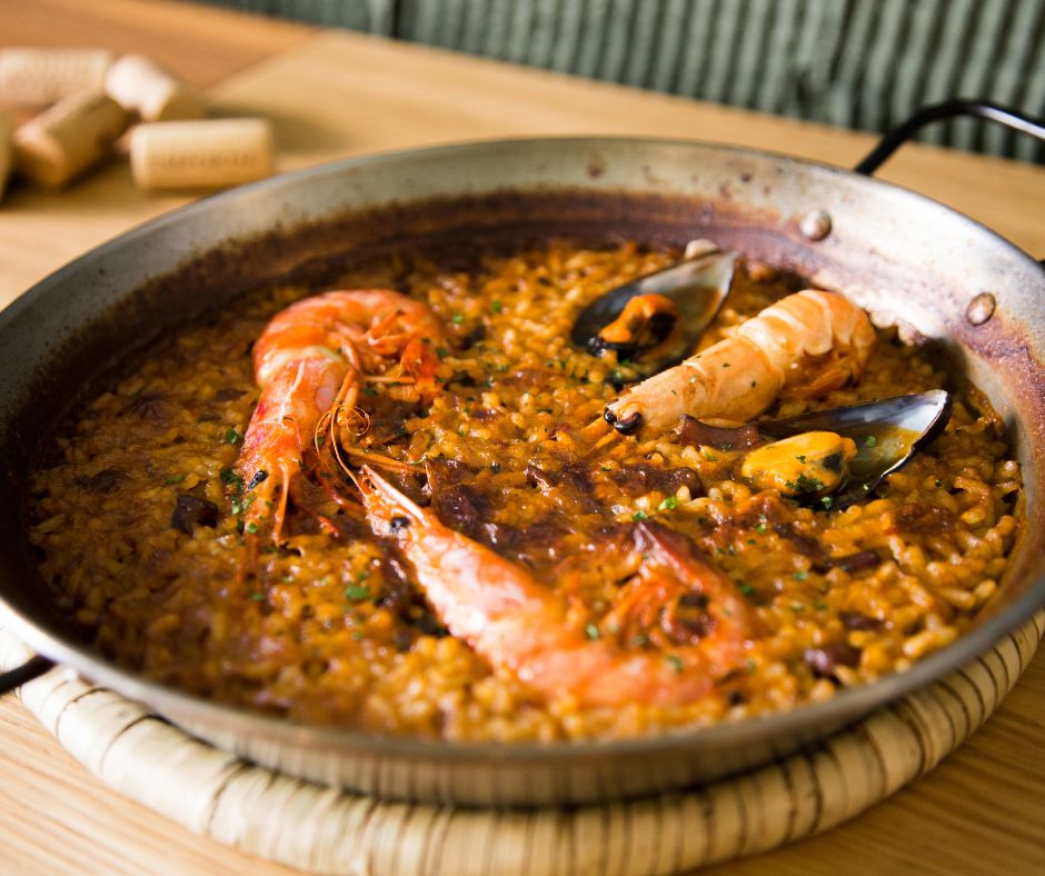 Tips For Making an Amazing Paella | Le Gourmet Central