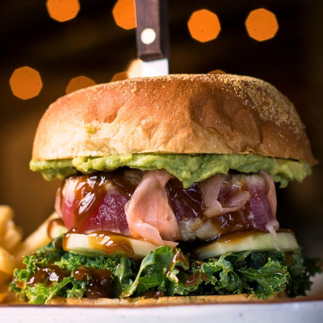 Tuna burgers with sweet potato and red pesto recipe