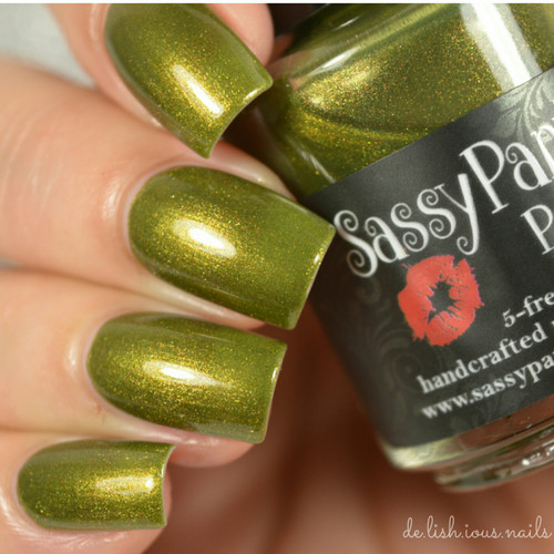 Pythia

by Delishious Nails