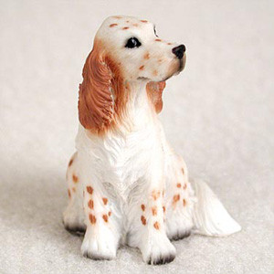 Miniature orange belton English Setter figurine, a decorative bonsai accessory