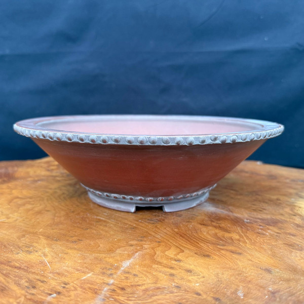 10 inch Bigei Tokoname round bonsai pot with beaded rim and beaded foot band front view