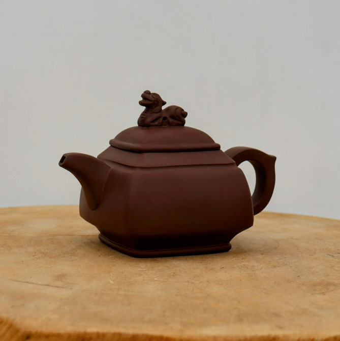 Handmade Yixing Tea Pot (No. 13)