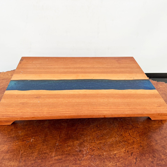 15" Handmade Display Table with River Effect No. TSM1c