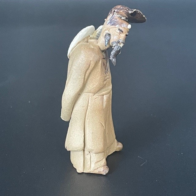 Chinese Figurine - Man standing (F-005)
