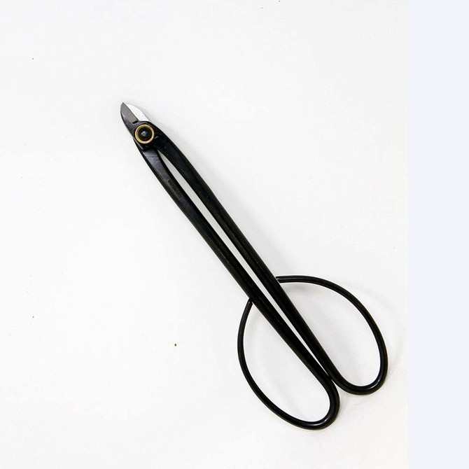 Scissor-Style Bonsai Wire Cutter Are Easy To Work With