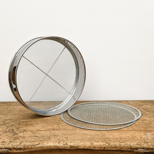 4Piece Soil Sieve Set Three Interchangeable Sieves With Varying Mesh