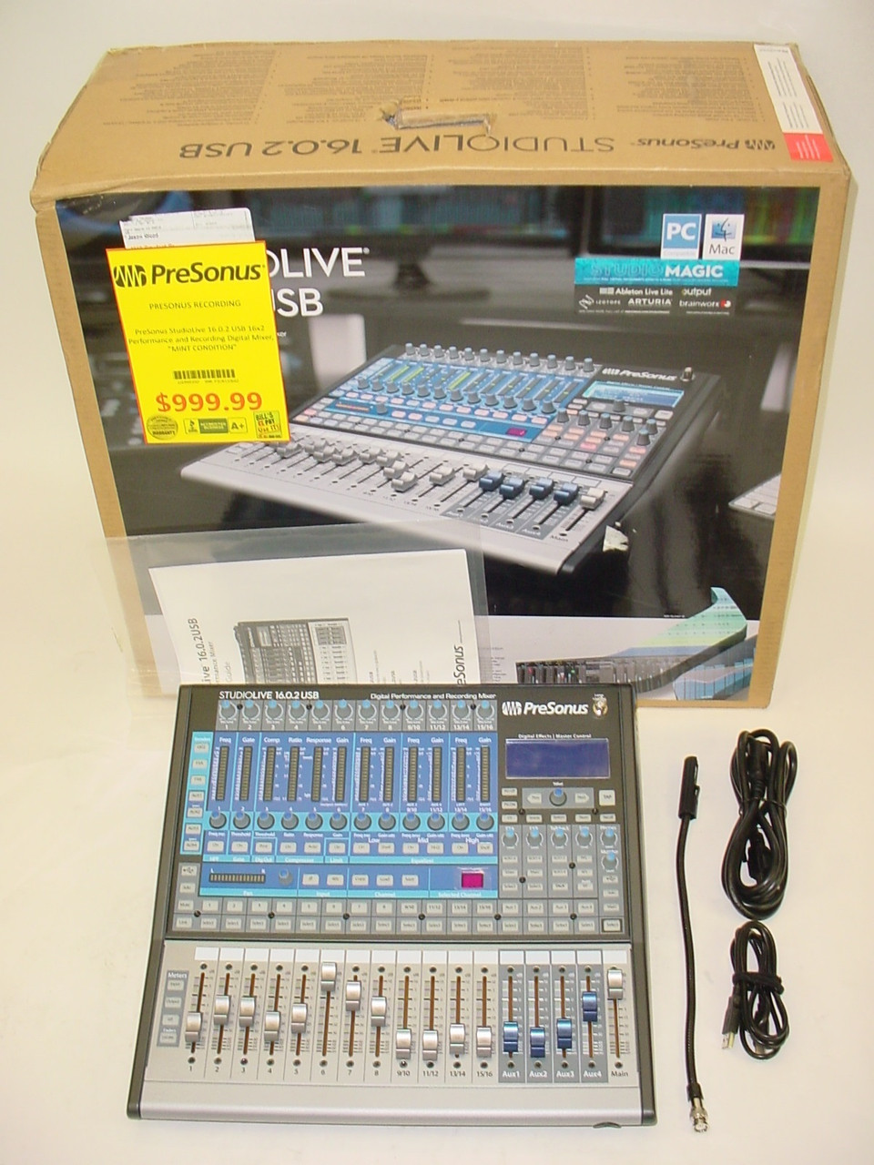 PreSonus StudioLive 16.0.2 16-channel Digital - Previously Owned Bill's Music