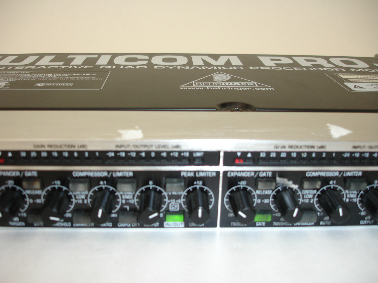 Behringer MULTICOM PRO-XL MDX4600 4-Ch Compressor/Limiter/Gate