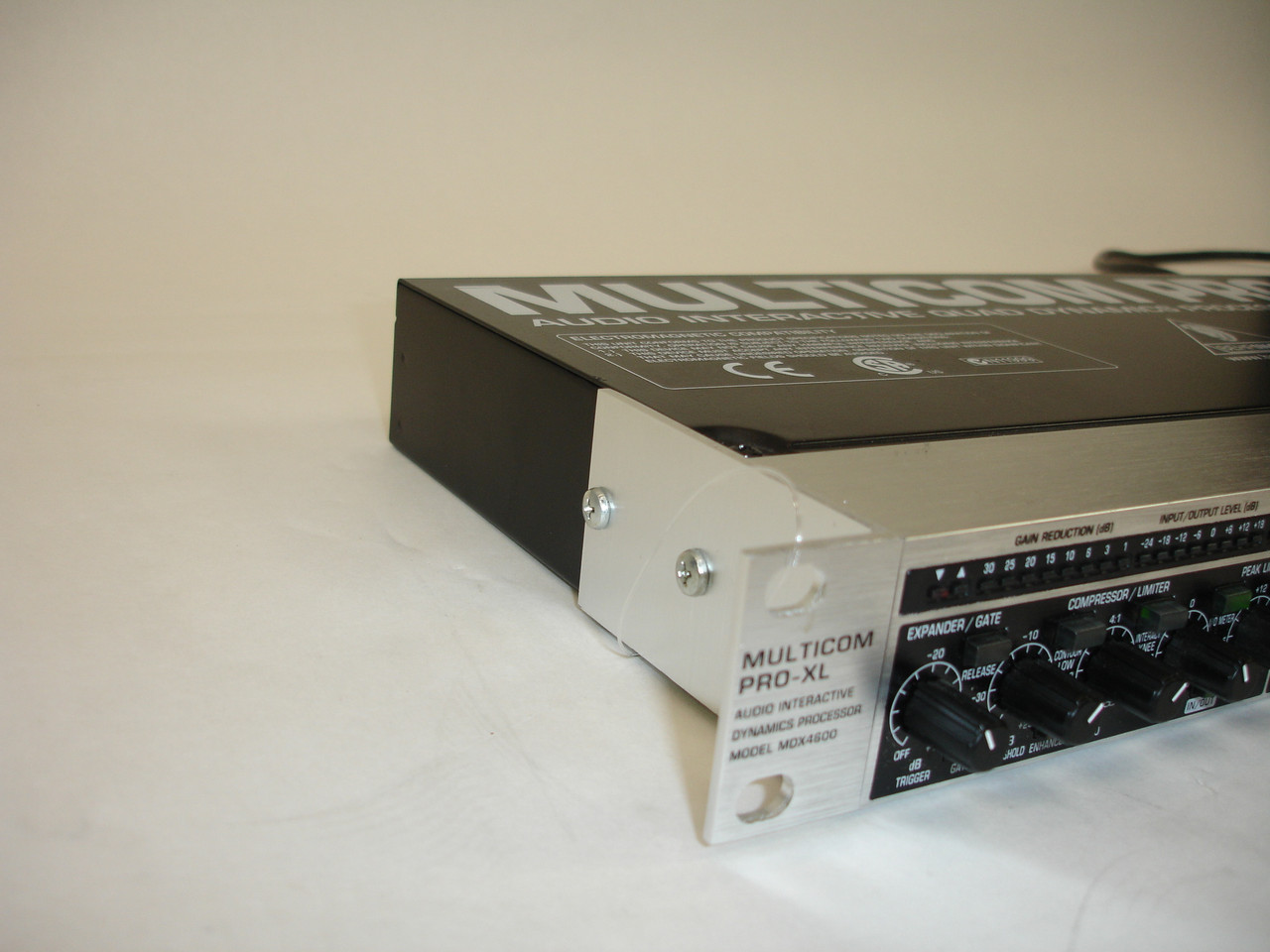 Behringer MULTICOM PRO-XL MDX4600 4-Ch Compressor/Limiter/Gate