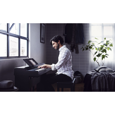 Yamaha 88-key black smart digital piano w/ Stream Lights