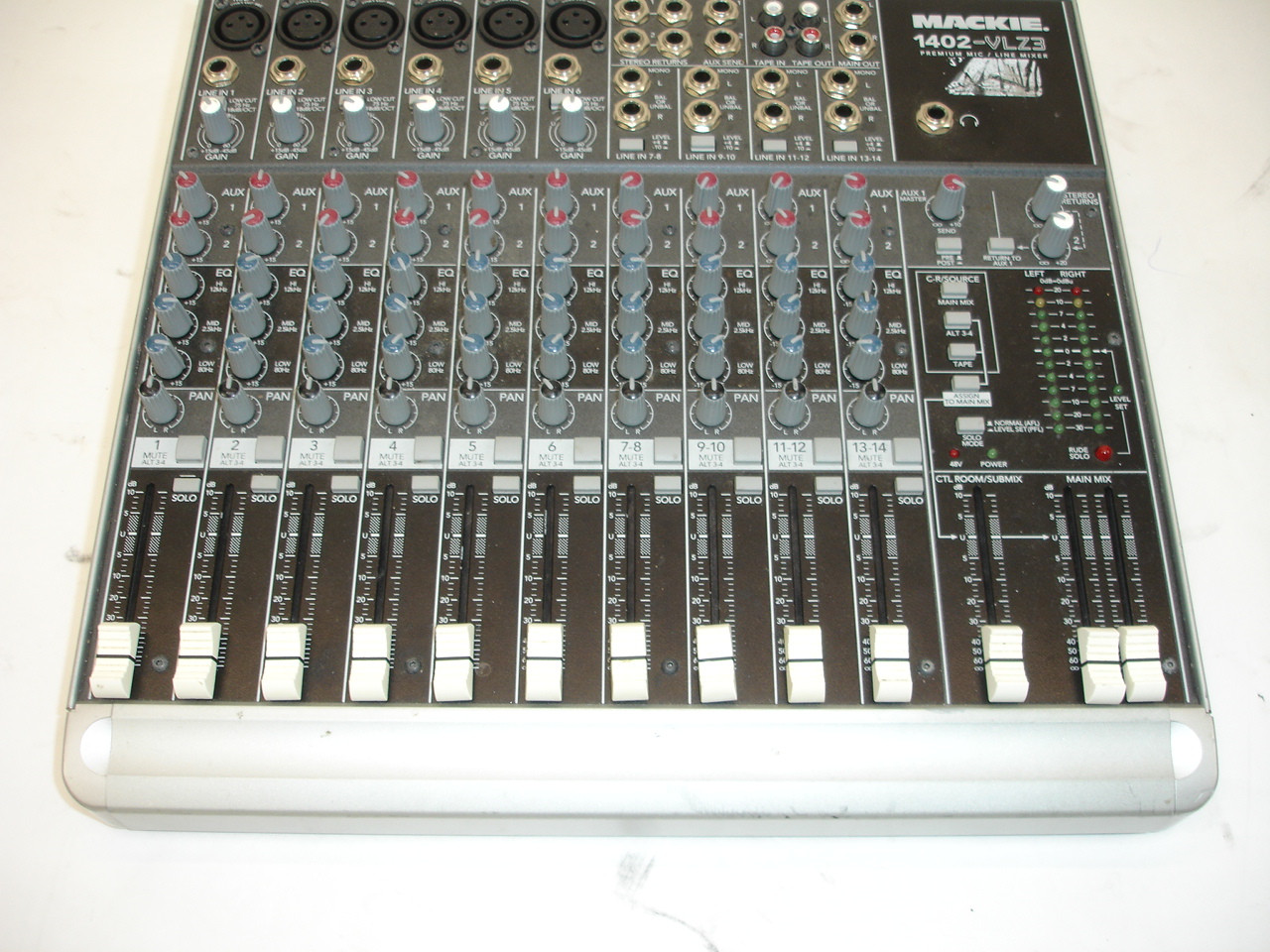 MACKIE マッキー 1402-VLZ3 14ch アナログミキサー 中古品 - Serial