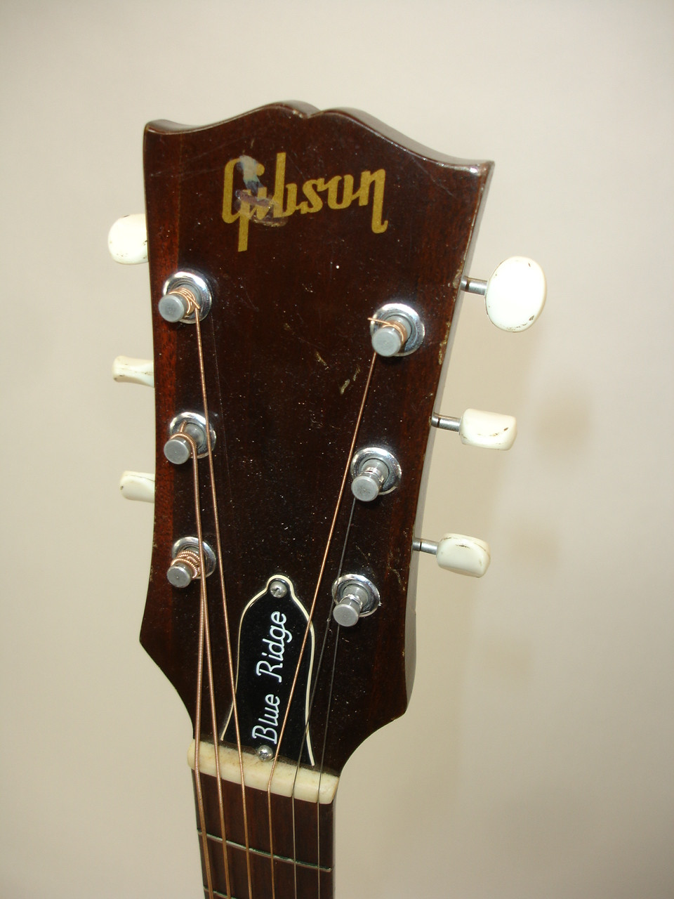 Vintage 1969 Gibson Blue Ridge Acoustic Guitar, Natural w/ Case