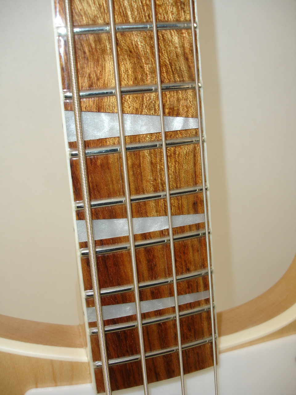 Rickenbacker 4003 Electric Bass Guitar - Maple Glo with Case