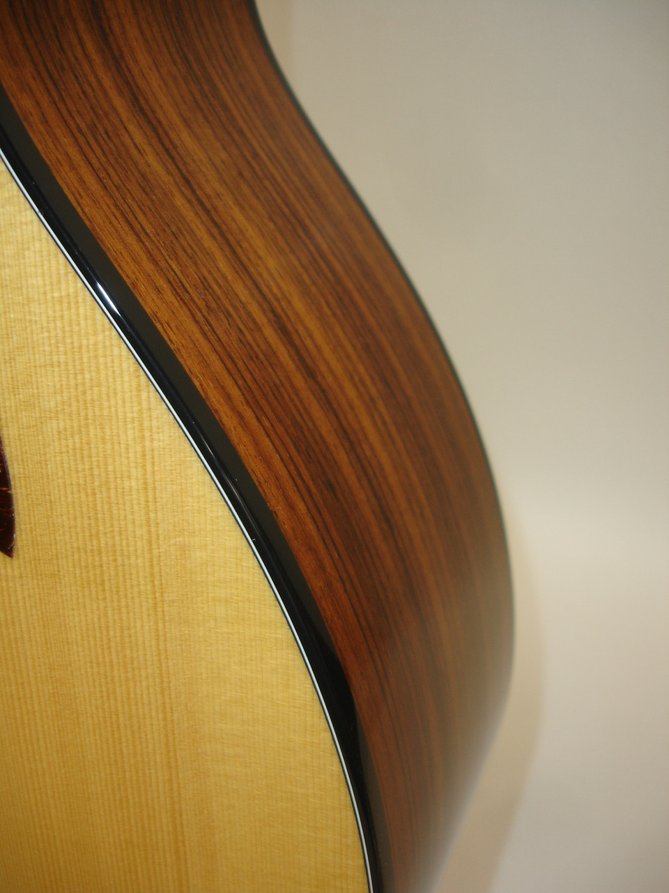 2022 Taylor 214ce Plus Acoustic Electric Guitar, Natural w