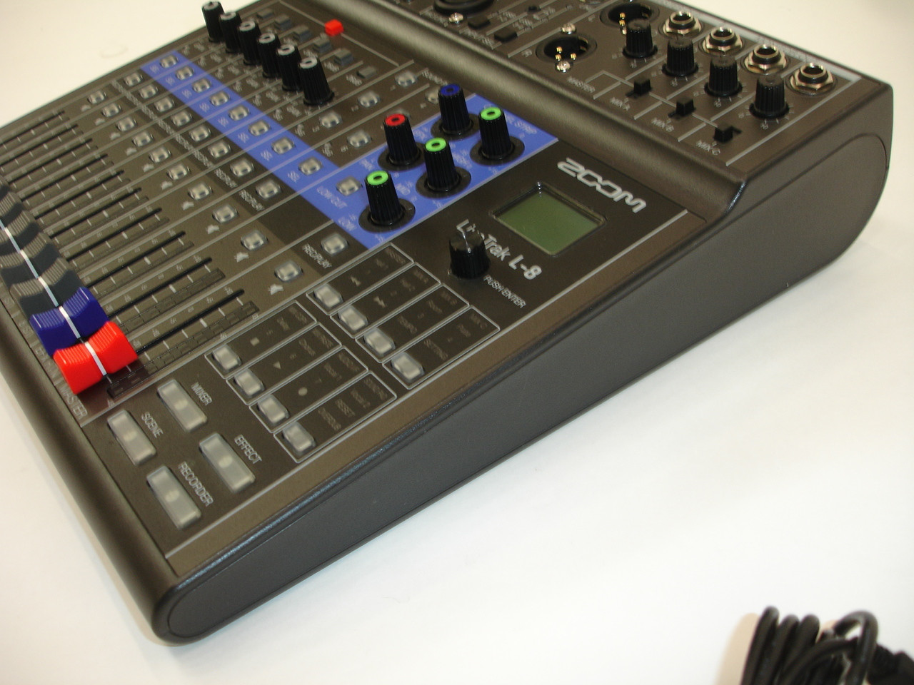 ハルカミライ　メキT Lサイズ Zoom L-8 LiveTrak 8-channel Digital Mixer / Recorder - Previously