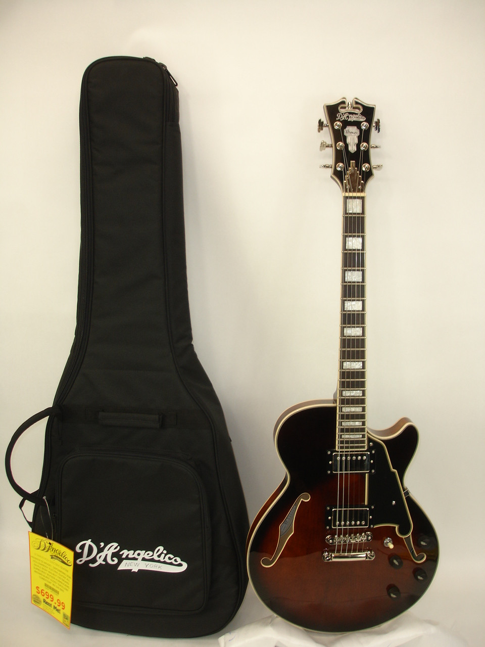 D'Angelico Premier Semi-Hollow 本体 ケース付き D'Angelico Premier SS DAPSSBRBNS Single-Cutaway Semi-Hollow