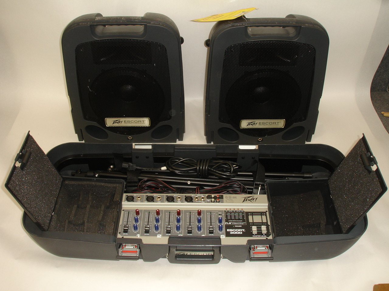 Peavey Escort 3000 Portable PA System - Previously Owned - Bill's