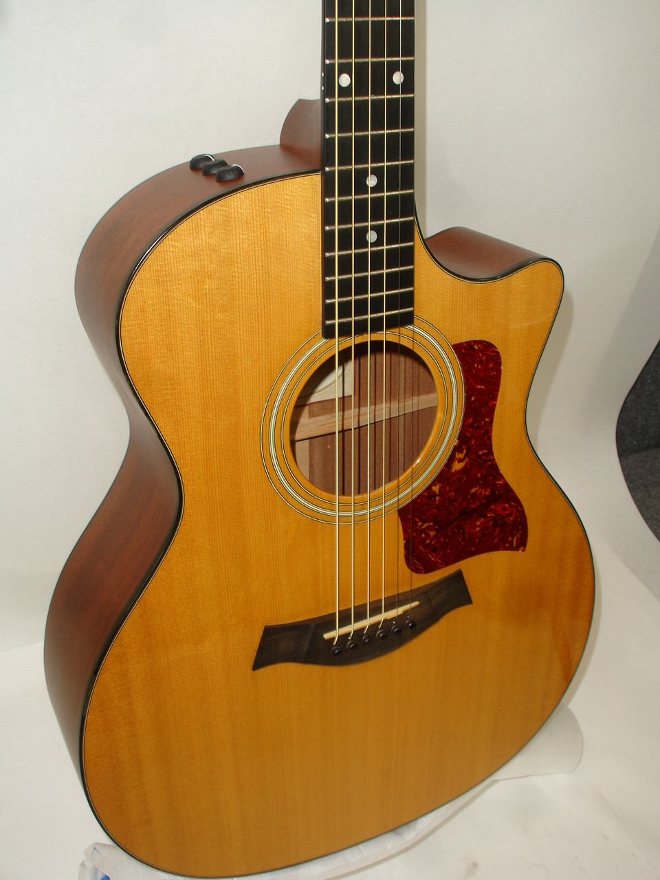 2003 Taylor 314-ce-L4 Grand Auditorium Cutaway Acoustic Electric