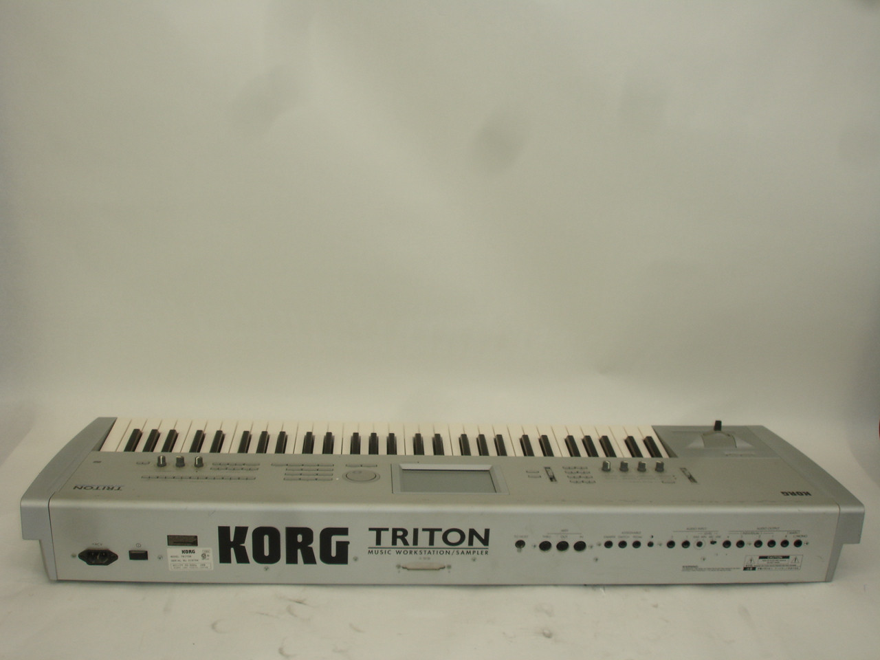 Korg Triton 61 61-key Music Workstation Keyboard - Previously