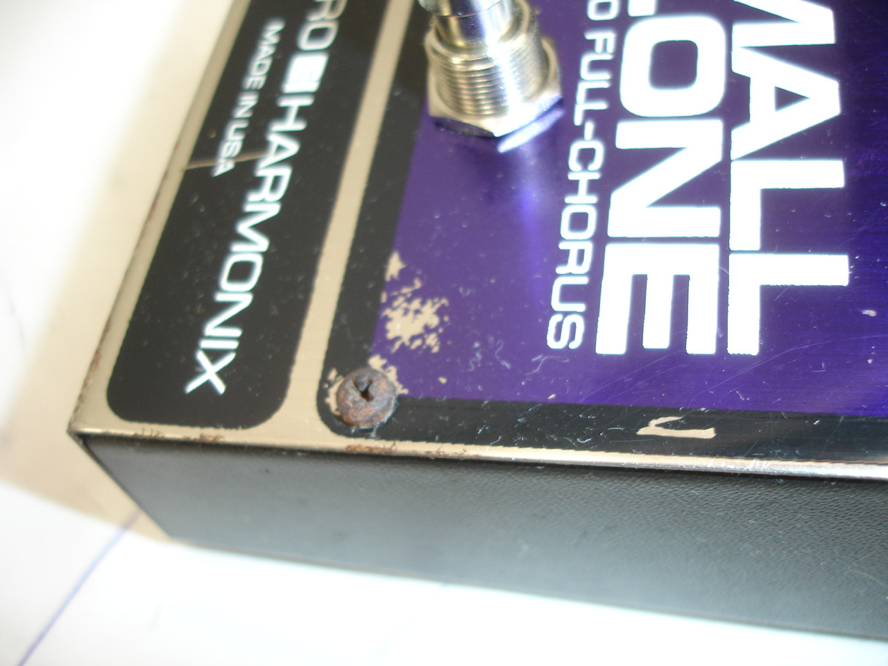 Electro-Harmonix Small Clone EH 4600 Analog Chorus Guitar Effects