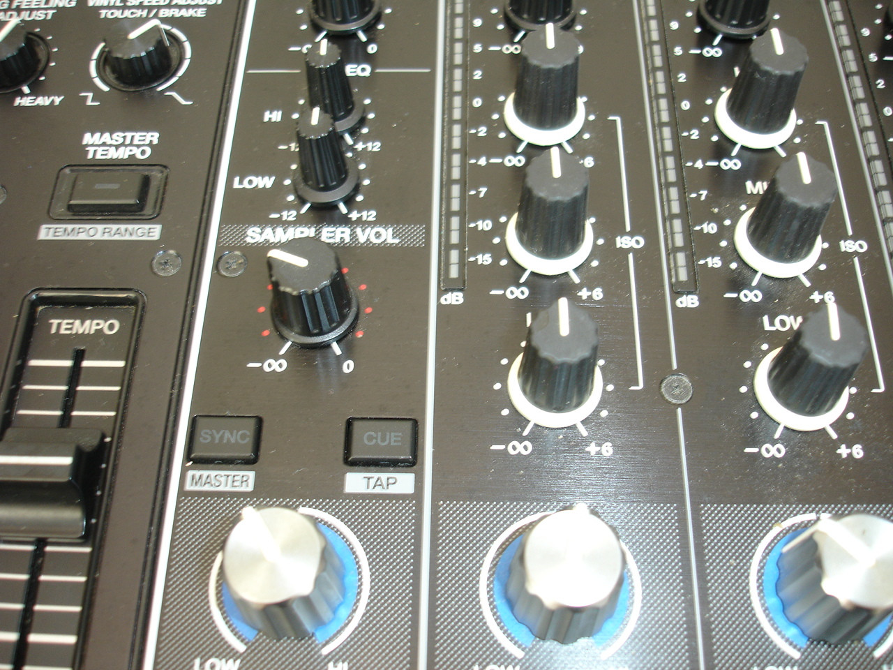 Pioneer DDJ-RZ 4-Channel Rekordbox DJ Controller w/ DeckSaver