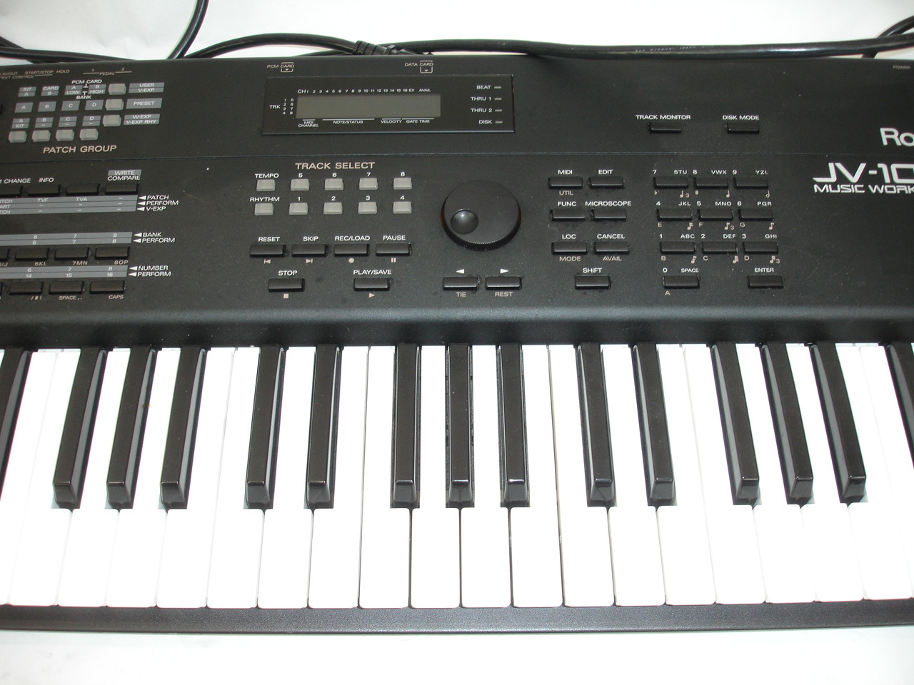 Roland JV-1000 76-Key Synthesizer Workstation Keyboard