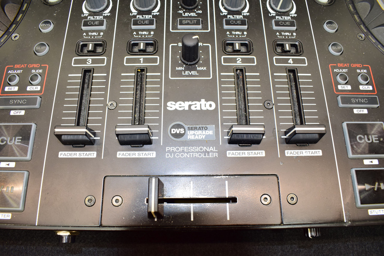 Denon MC7000 4-Channel Serato DJ Controller w/ Odyssey Road Case