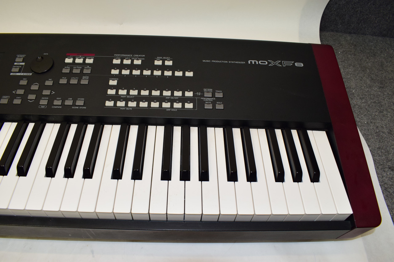 Yamaha MOXF8 88-Key Synthesizer Workstation Keyboard - Previously