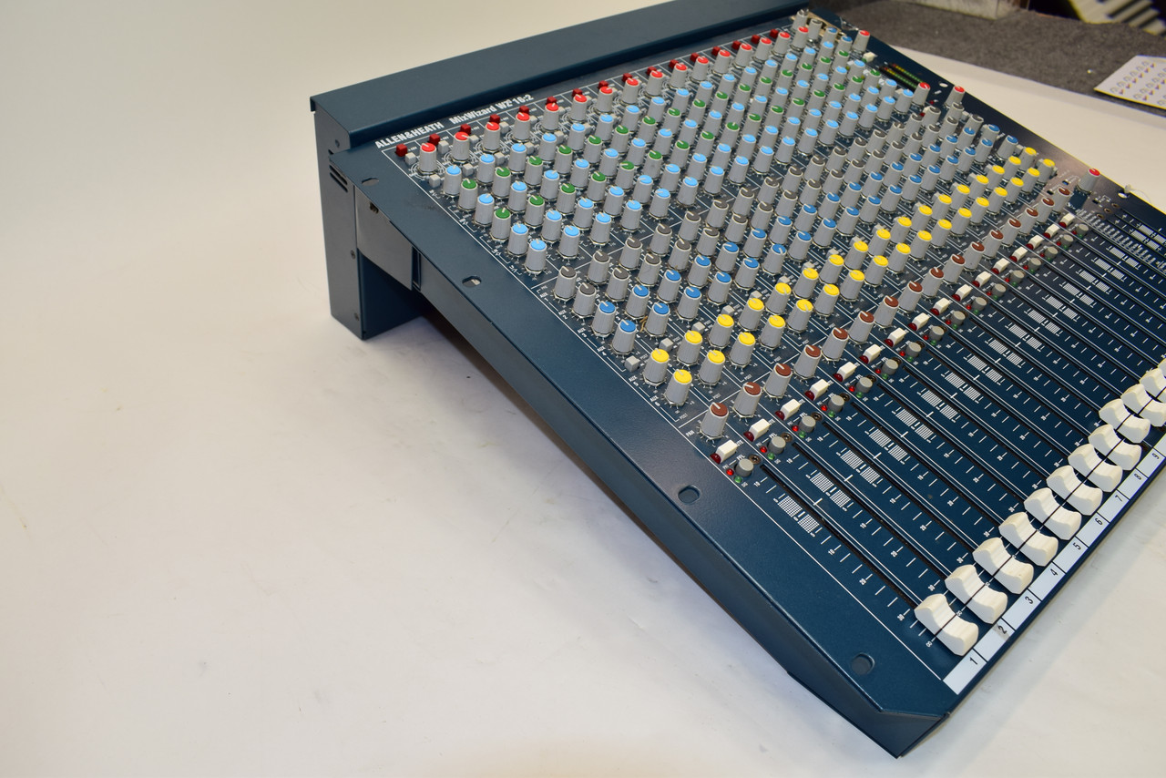 Allen & Heath MixWizard WZ3 16:2 16-Input Mixer - Previously Owned