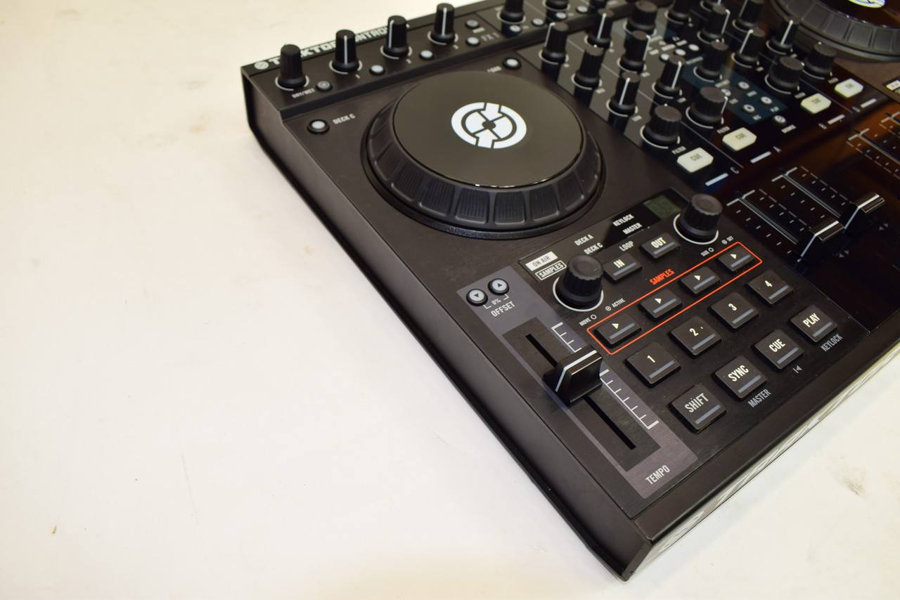 Native Instruments Traktor Kontrol S4 MK1 4-Channel DJ Controller