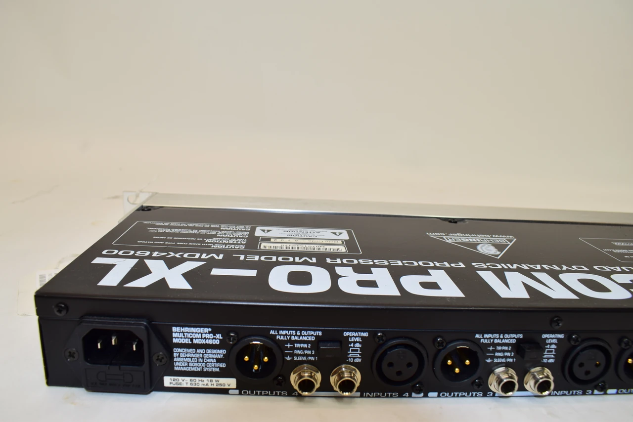 Behringer MULTICOM PRO-XL MDX4600 4-Channel Compressor / Limiter