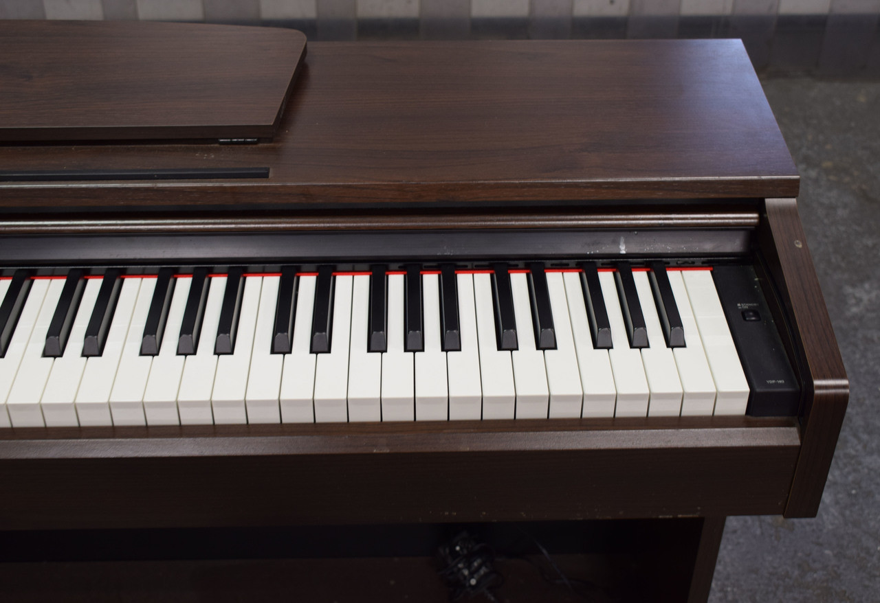 yamaha ydp223 digital piano with bench