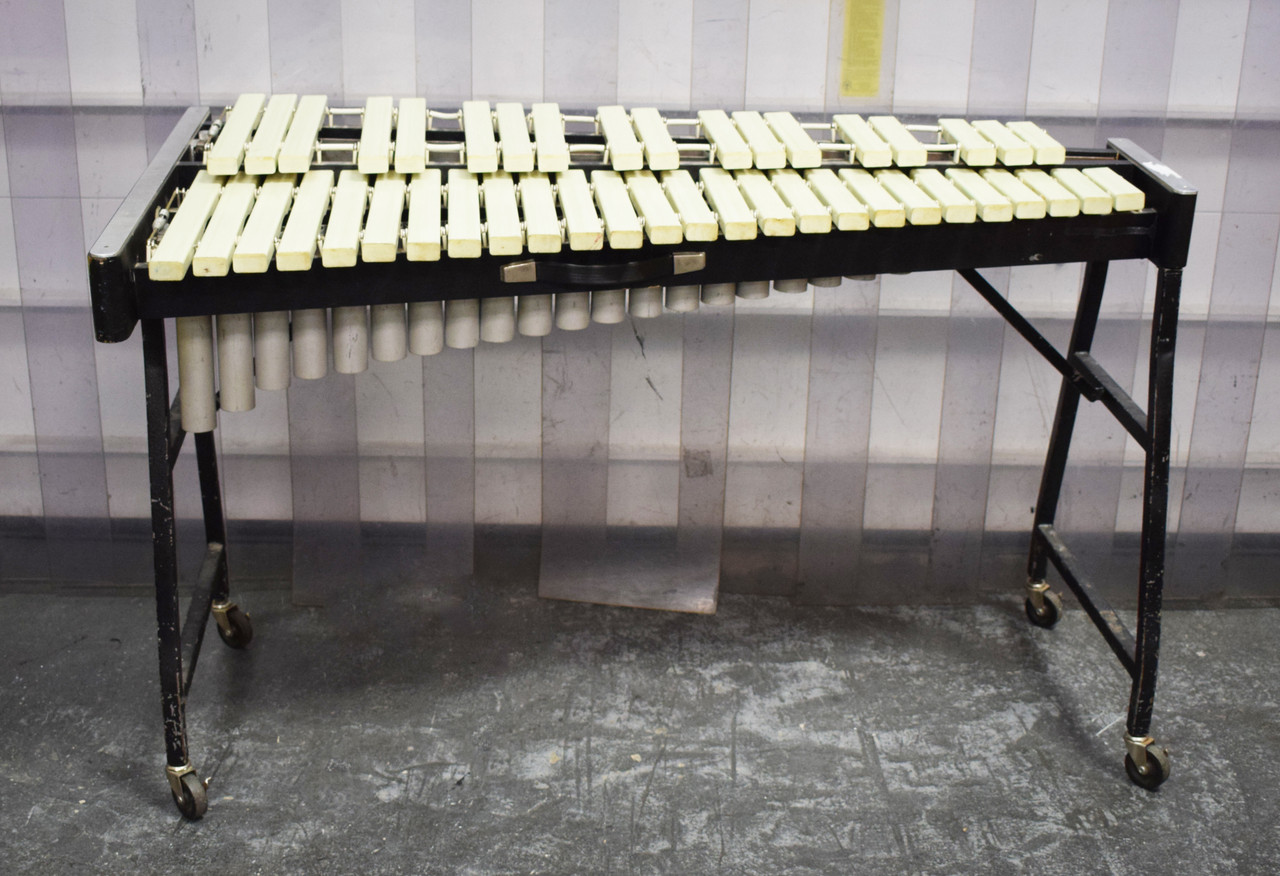 Decatur 2.5 Octave Xylophone with Stand - White - Previously Owned