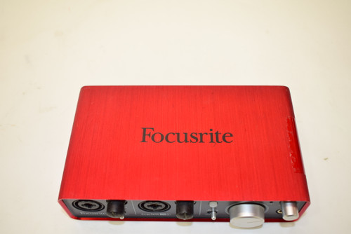 Focusrite Scarlett 2i2 (2nd Gen) USB Audio Interface - Previously Owned
