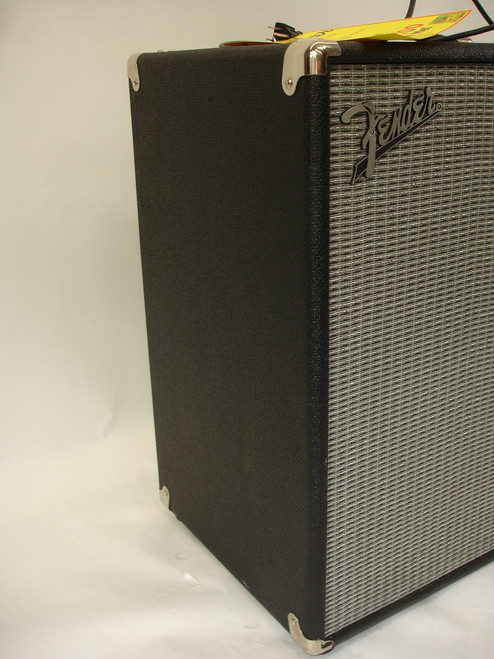 2015 Fender Rumble 200 (V3) 200-Watt 15" Bass Amp, Black/Silver - Previously Owned