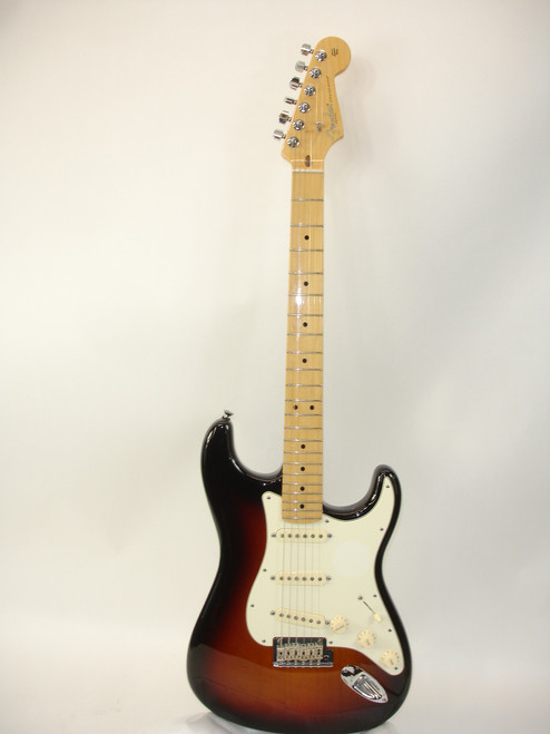 2013 Fender American Standard Stratocaster Electric Guitar, Maple Fingerboard, 3-Color Sunburst w/ Case - Previously Owned