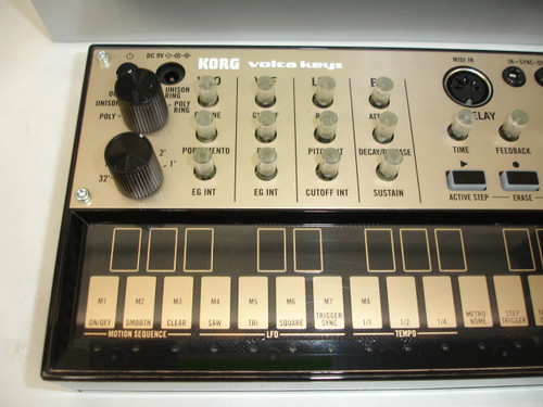 Korg Volca Keys Analog Loop Synthesizer w/ Box - Previously Owned