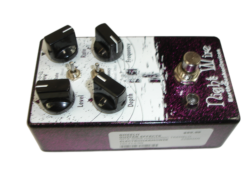 EarthQuaker Devices Night Wire V2 Harmonic Tremolo Guitar Effects Pedal - Previously Owned