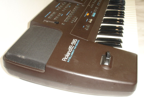 Roland E-96 61-key Synthesizer Keyboard - Previously Owned