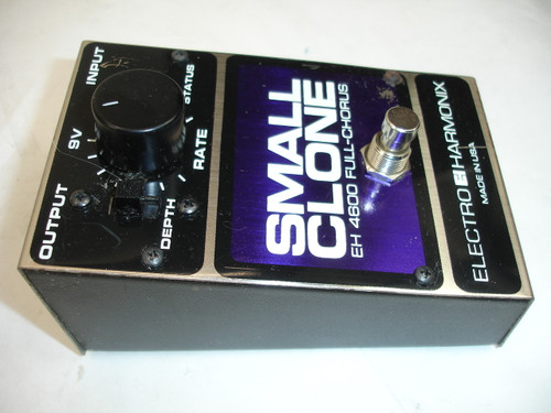 Electro-Harmonix Small Clone EH 4600 Analog Chorus Guitar Effects Pedal w/ Box - Previously Owned