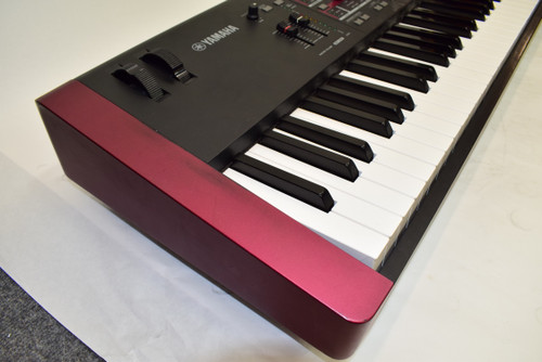 Yamaha MOXF8 88-Key Synthesizer Workstation Keyboard - Previously Owned