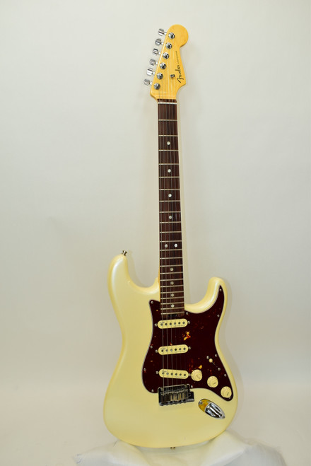 2015 Fender American Elite Stratocaster Electric Guitar, Rosewood Fingerboard, Olympic Pearl w/ Case - Previously Owned