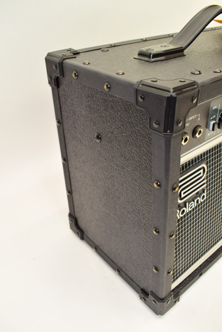 Roland JC-22 Jazz Chorus 30-Watt 2x6.5" Stereo Combo Guitar Amp - Previously Owned