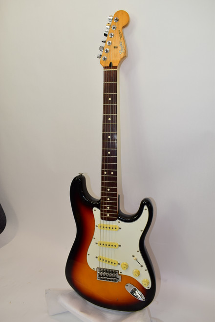 1994 Fender Standard Stratocaster Electric Guitar, Rosewood Fingerboard, 3-Color Sunburst - Previously Owned