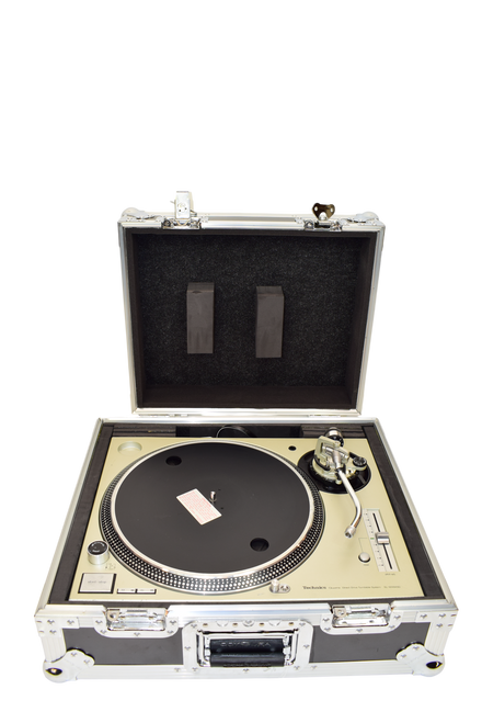 Technics SL-1200M3D Direct-Drive Turntable w/ Odyssey Road Case - Previously Owned